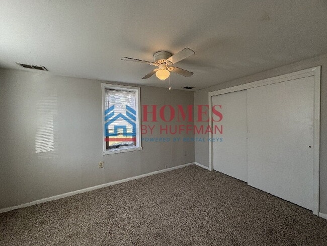Building Photo - Two Bedroom Apartment | West Side Location