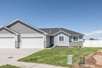 Building Photo - 3711 Razor Cir