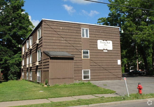 Building Photo - 615 W Onondaga St