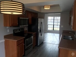 Building Photo - 2807 Dandor Rd