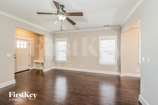 Building Photo - 1470 Woodridge Pl