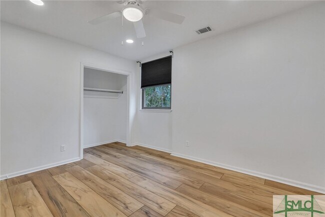 Foto del edificio - 1015 Mill Hill Rd