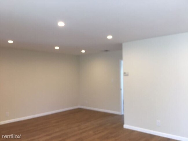 Foto del edificio - 4 br, 2.5 bath Townhome - 1162 Marianas Ln