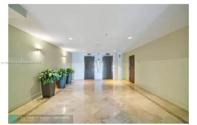 Building Photo - 1610 Lenox Ave.