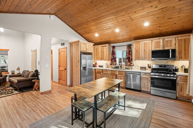 Foto del edificio - 1025 E Country Club Blvd