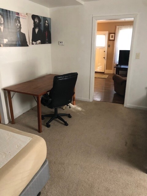 Foto del edificio - 9204 Argyle Ave