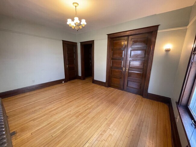 Foto del edificio - 715 S Phillips Ave