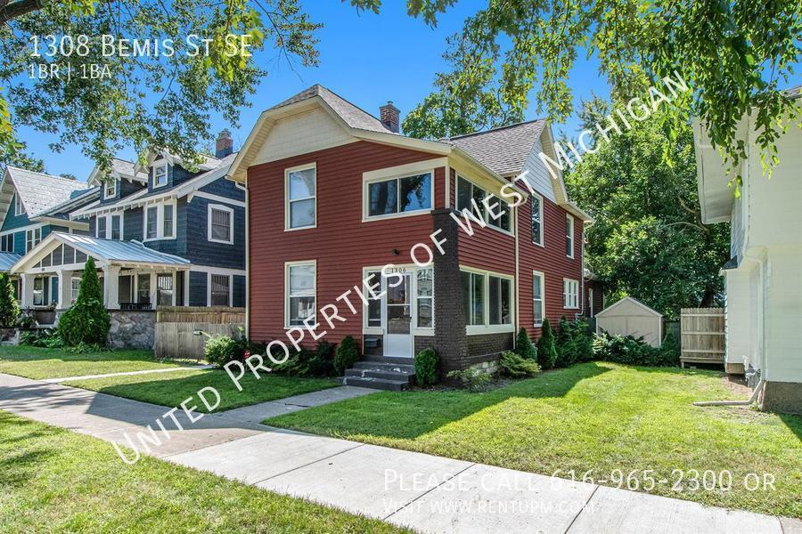 Primary Photo - Available Now | 1 Bed 1 Bath Upper Apartme...