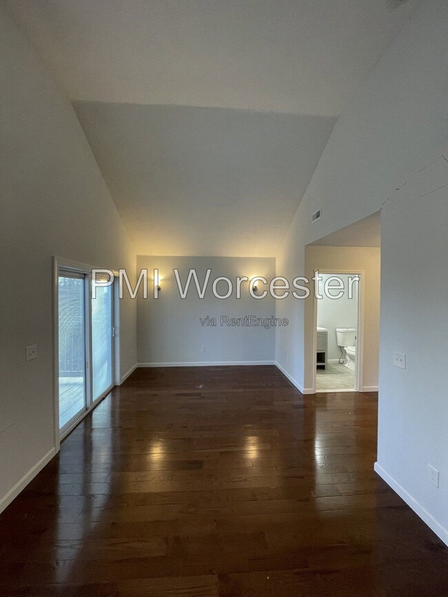 Foto del edificio - 14 Edgemere Blvd