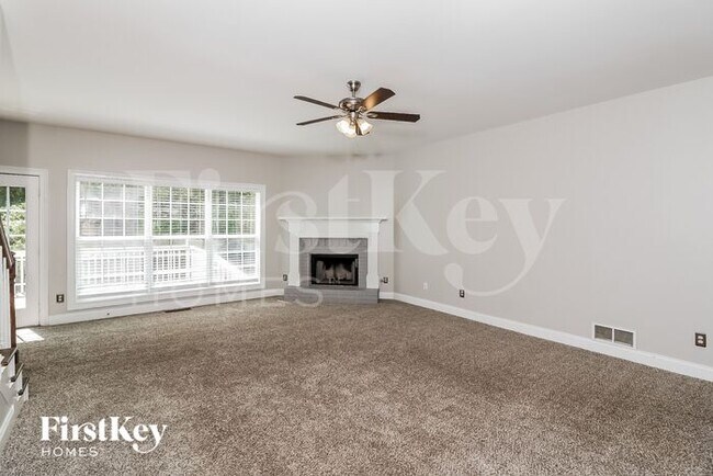 Building Photo - 461 Bentonville Ln