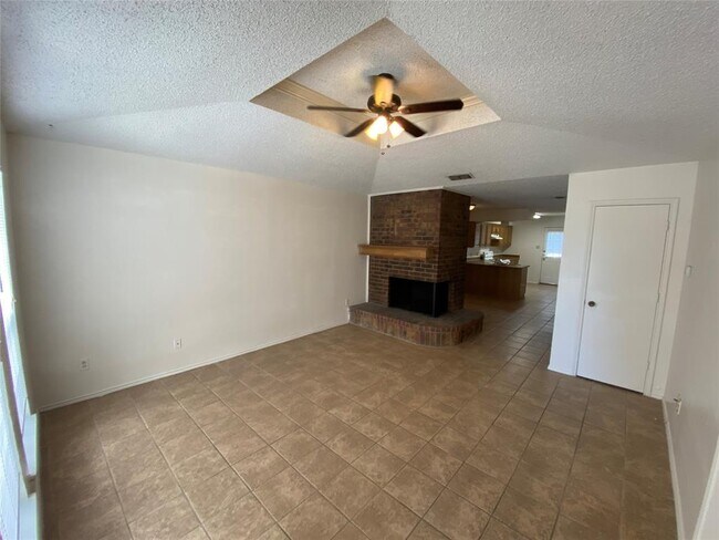 Foto del edificio - 2329 Woodmont Trail