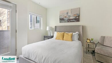 Building Photo - 1430 NW Pettygrove St