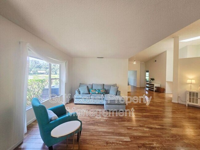 Building Photo - 5808 Garden Lakes Dr