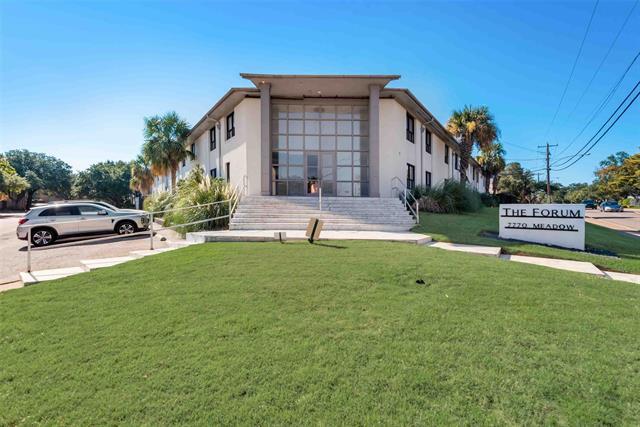 Foto del edificio - 7770 Meadow Rd