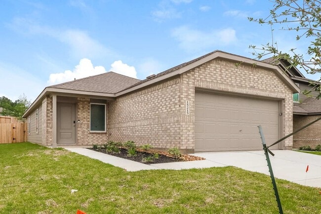 Building Photo - 15215 Abella Dr