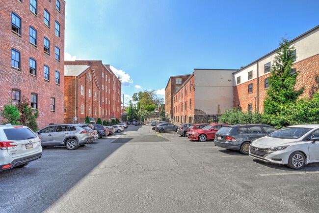 Building Photo - 247 N Shippen St