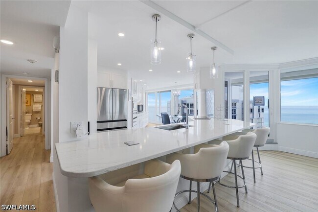 Foto del edificio - 4041 Gulf Shore Blvd N