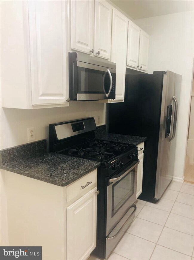 Foto del edificio - 6583 Grange Ln