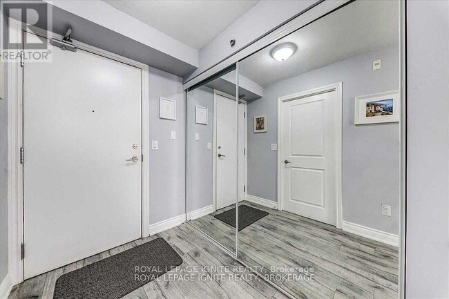 Photo du bâtiment - 760 Sheppard Ave W