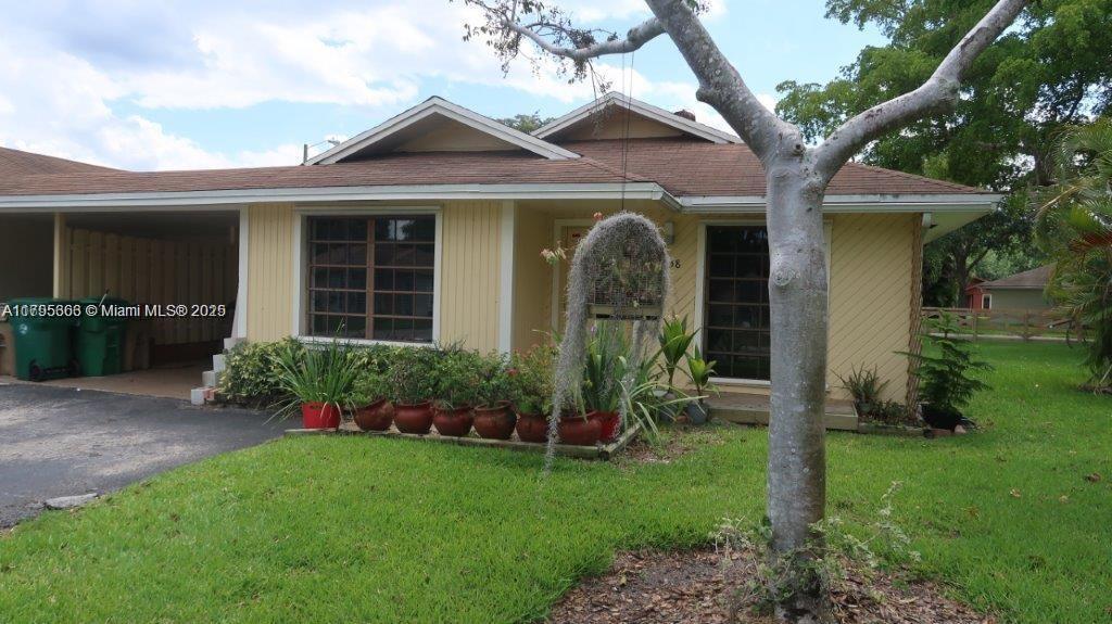 Primary Photo - 3658 E Bell Dr