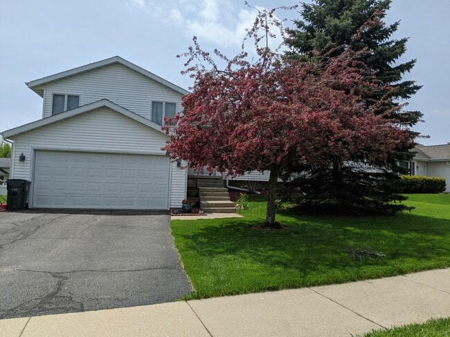 6401 Toribrooke Ln