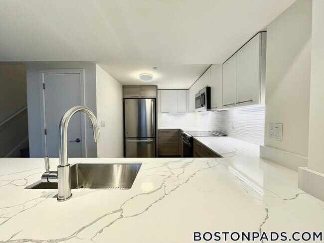 Foto del edificio - 1079 Commonwealth Ave