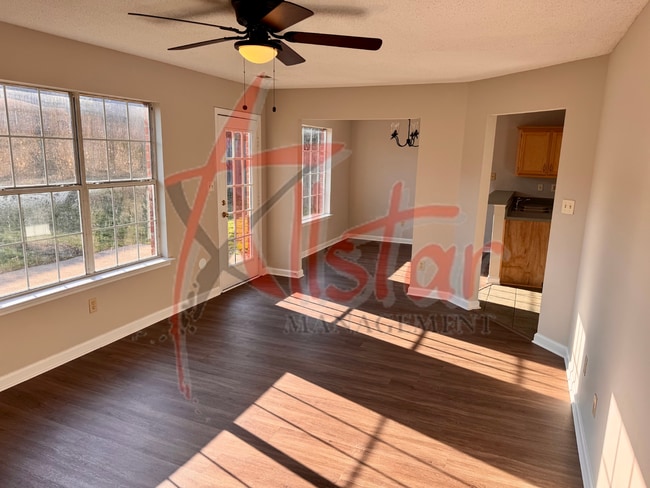 Building Photo - 8170 Clubview Drive Olive Branch, MS