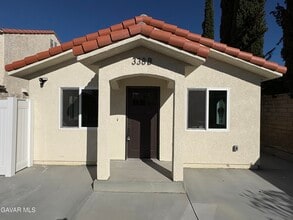 Building Photo - 338 Mesa Verde Ave