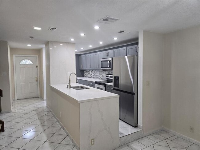 Foto del edificio - 8236 9th Ct