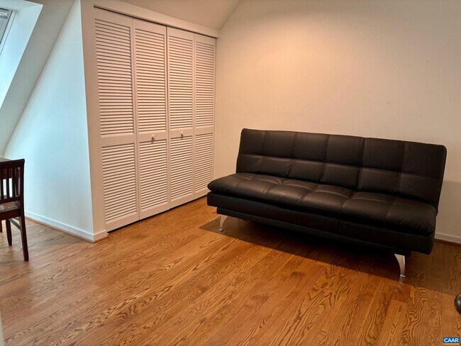 Foto del edificio - 301 2nd St NW