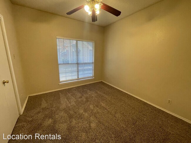 Building Photo - 2 br, 2 bath House - 5102 80th Street #221