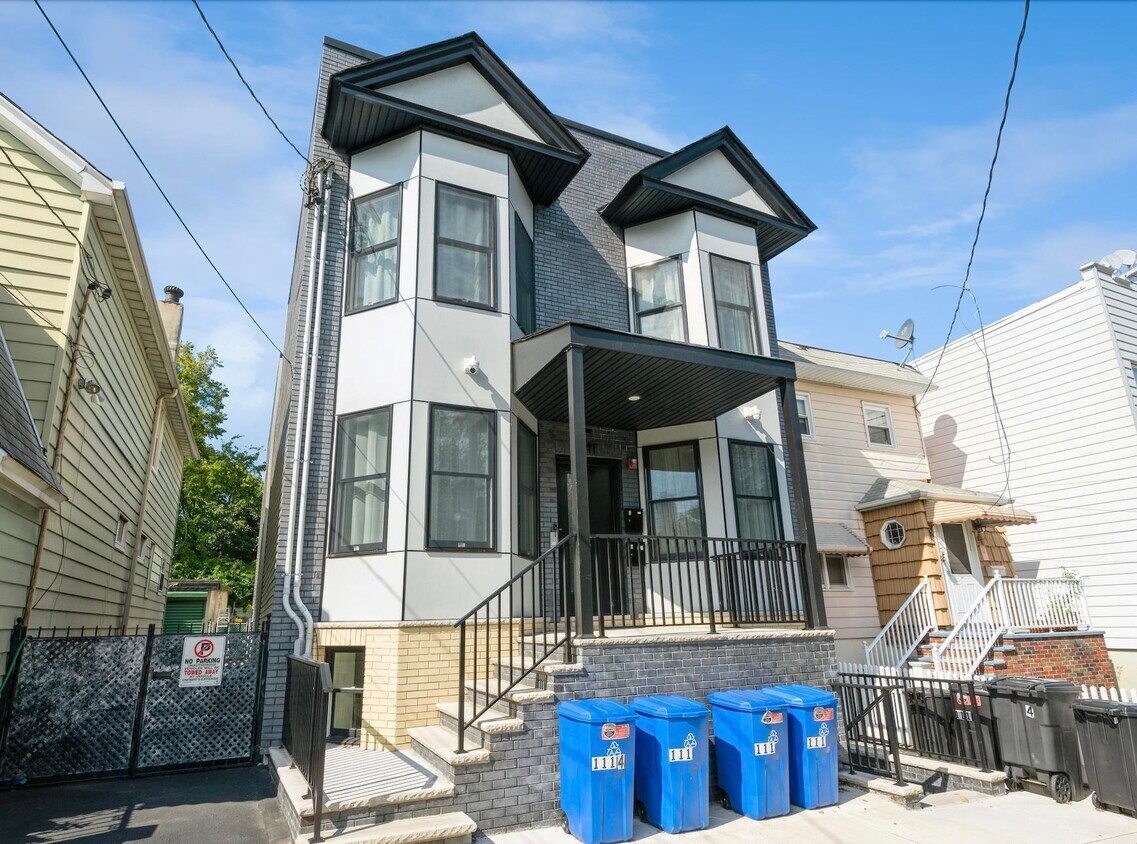 111 Collard St Unit 3, Jersey City, NJ 07306 Apartment for Rent in