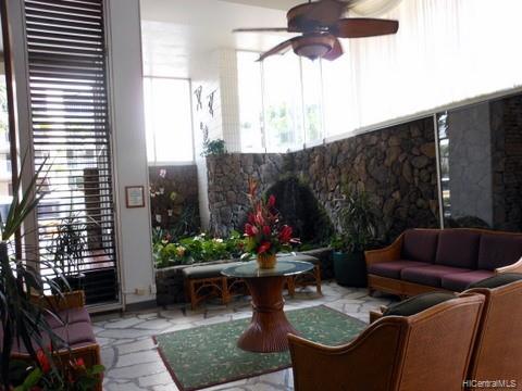 Building Photo - 2427 Kuhio Ave.