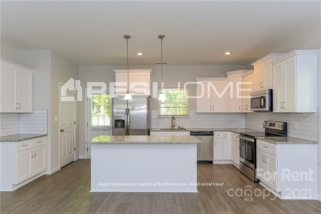 Foto del edificio - 1701 Taylor Ave