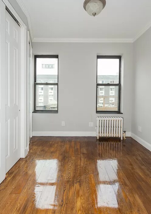 Foto del edificio - 728 10th Ave