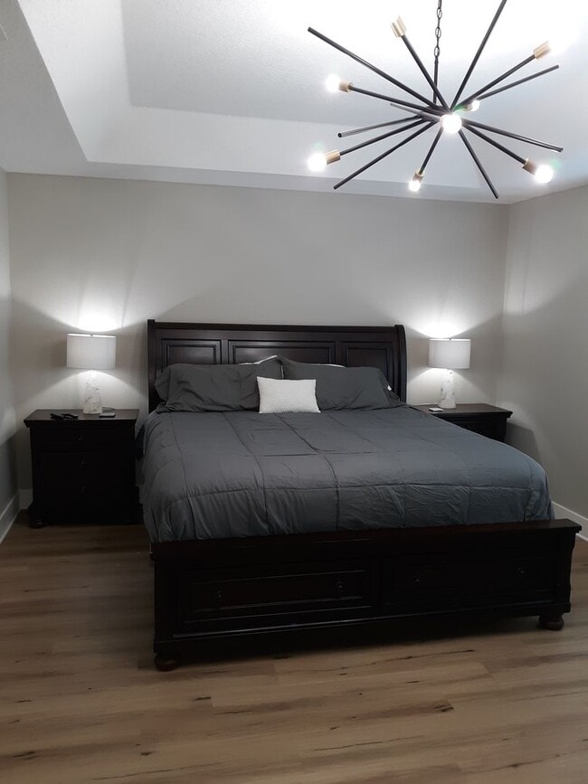 Foto del edificio - Pool home in Oxford Oaks!