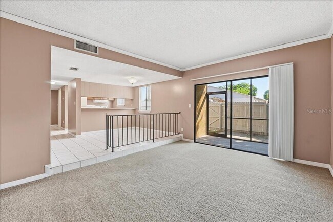 Foto del edificio - 1428 Oak Pl