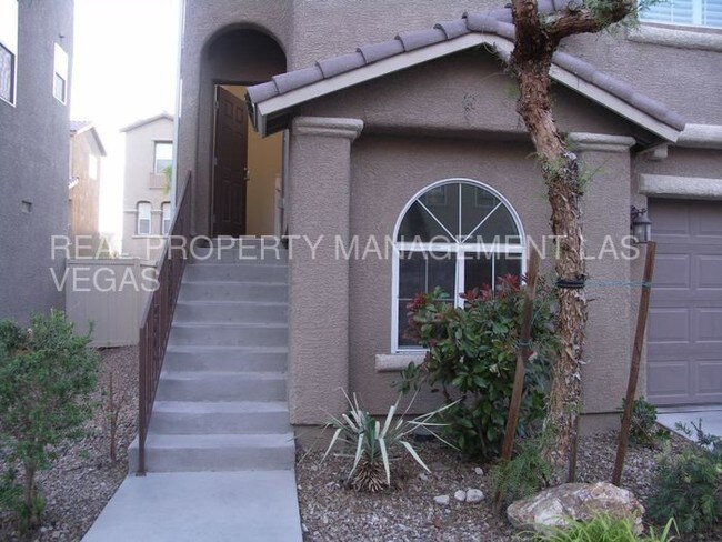 Building Photo - 1226 Little Boy Blue Ave