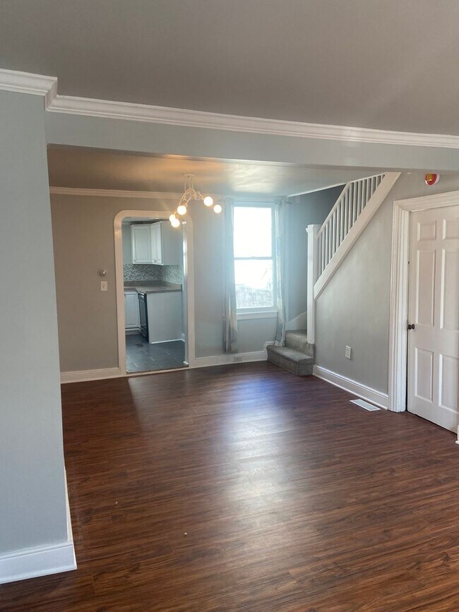 Foto del edificio - Welcome to this charming 2-bedroom, 1-bath...