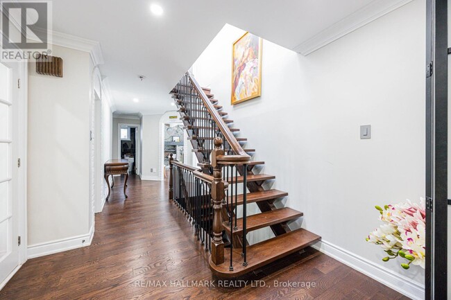 Building Photo - 95 Caines Ave