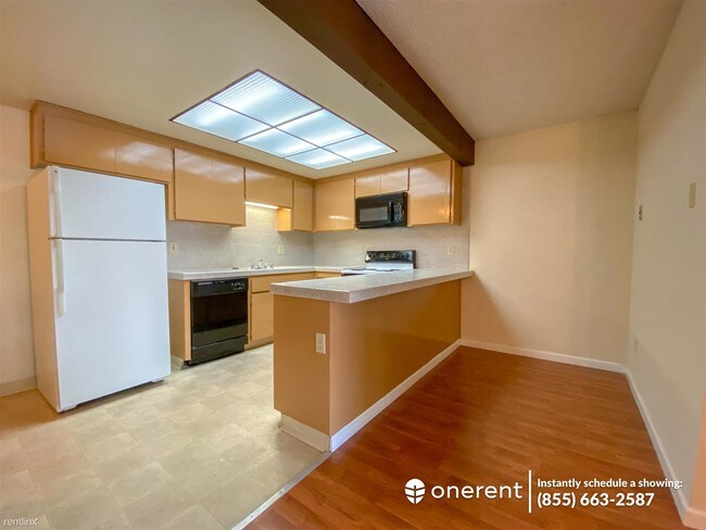 Foto del edificio - 3 br, 2.5 bath Condo - 7227 Via Vico -