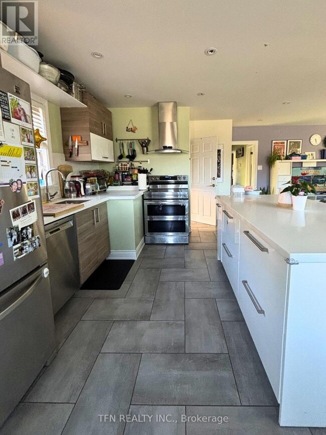 Building Photo - 59 Mitcham Dr