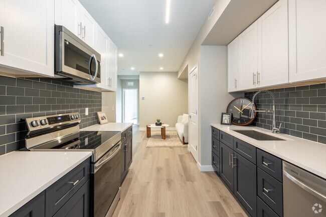 2 habitaciones, 2,5 baños - 144 m² - Cocina - South Broadway Station Townhomes