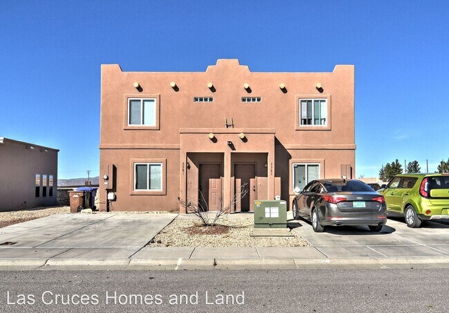 Building Photo - 2 br, 2.5 bath House - 3381 Valverde Loop