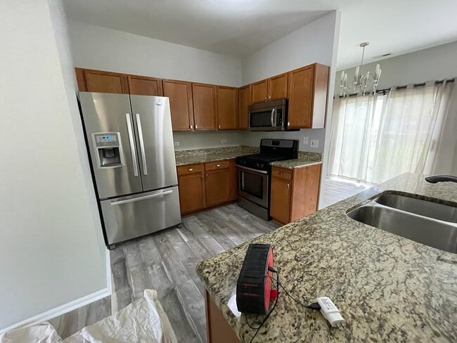 Building Photo - 3915 Granite Ct