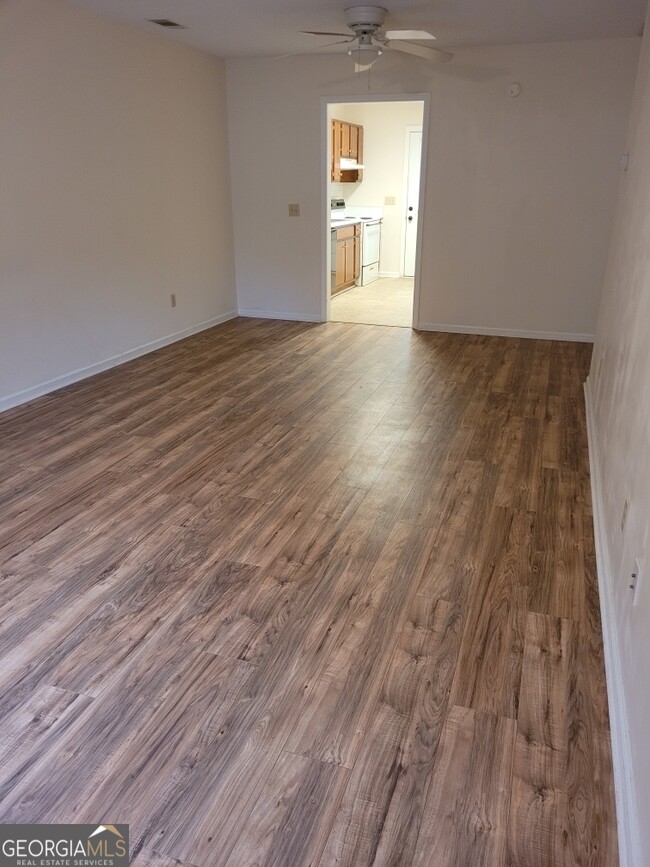 Building Photo - 615 Yorktown Pl