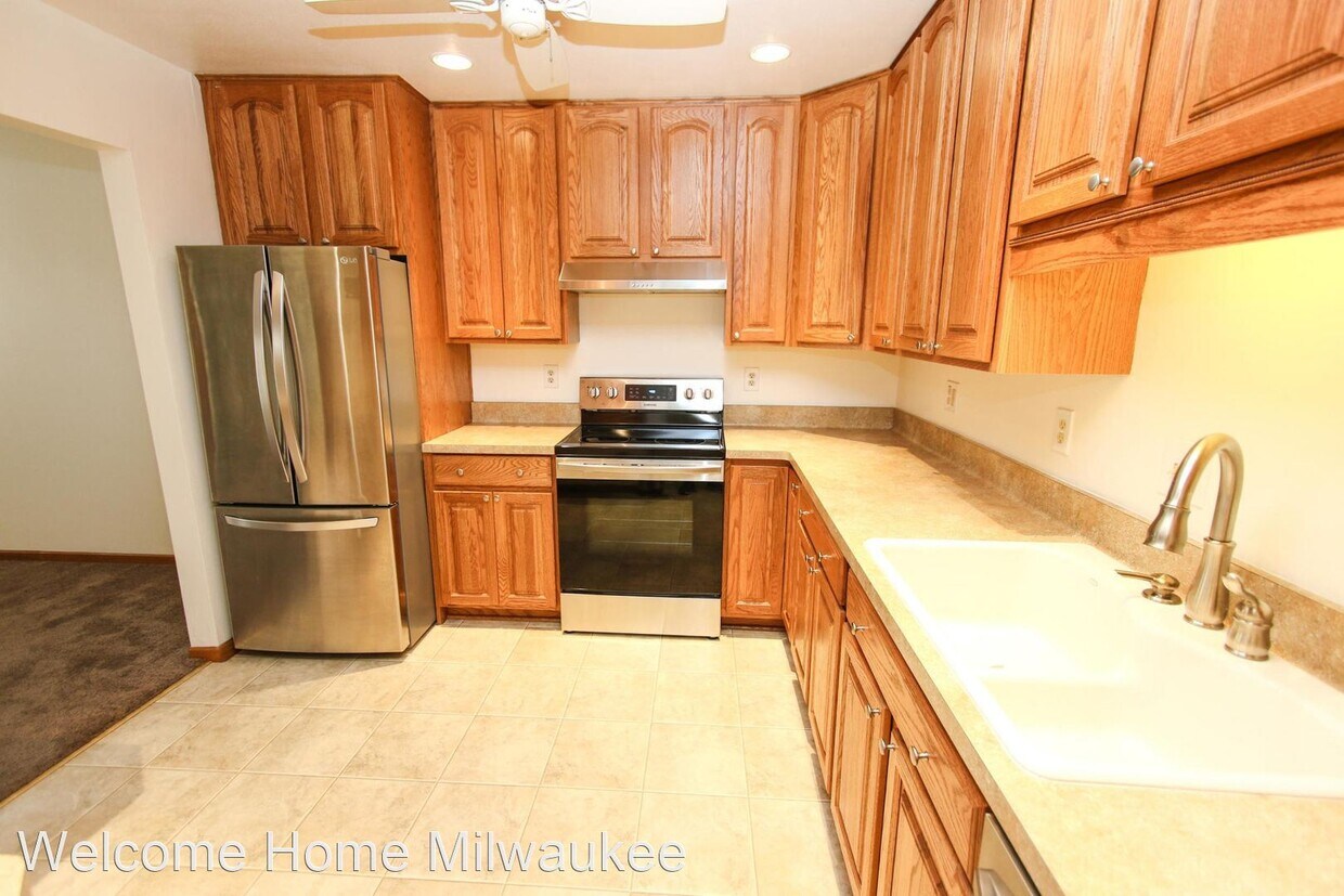 Foto principal - 2 br, 1.5 bath House - 10816 W Donna Drive