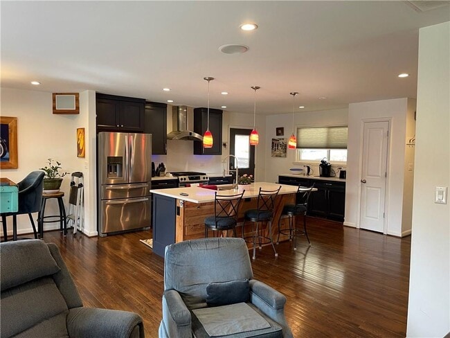 Foto del edificio - 3499 Fairway Dr