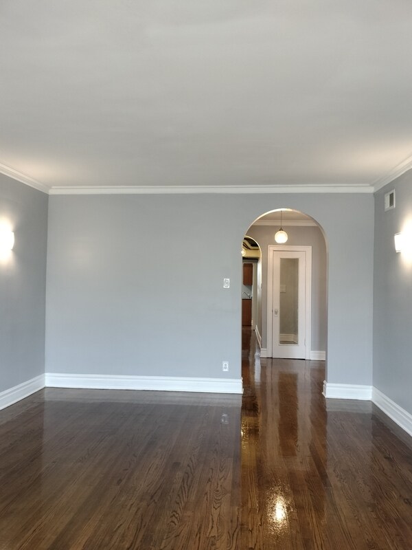 Foto del edificio - 1741 W 80th St