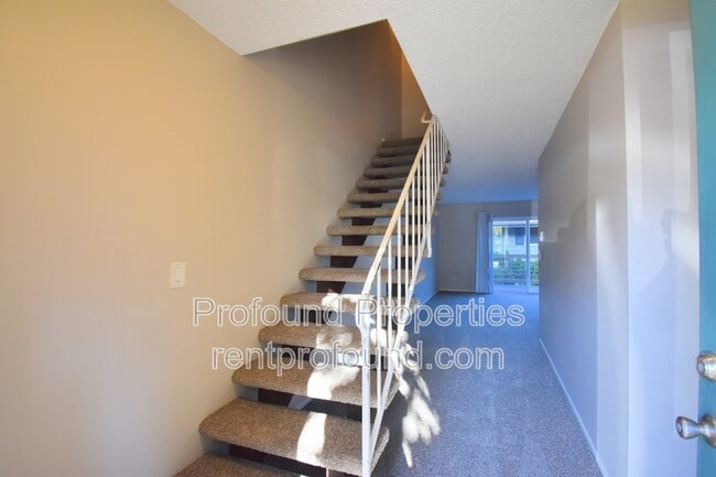 Building Photo - 6050 SW 130th Ave